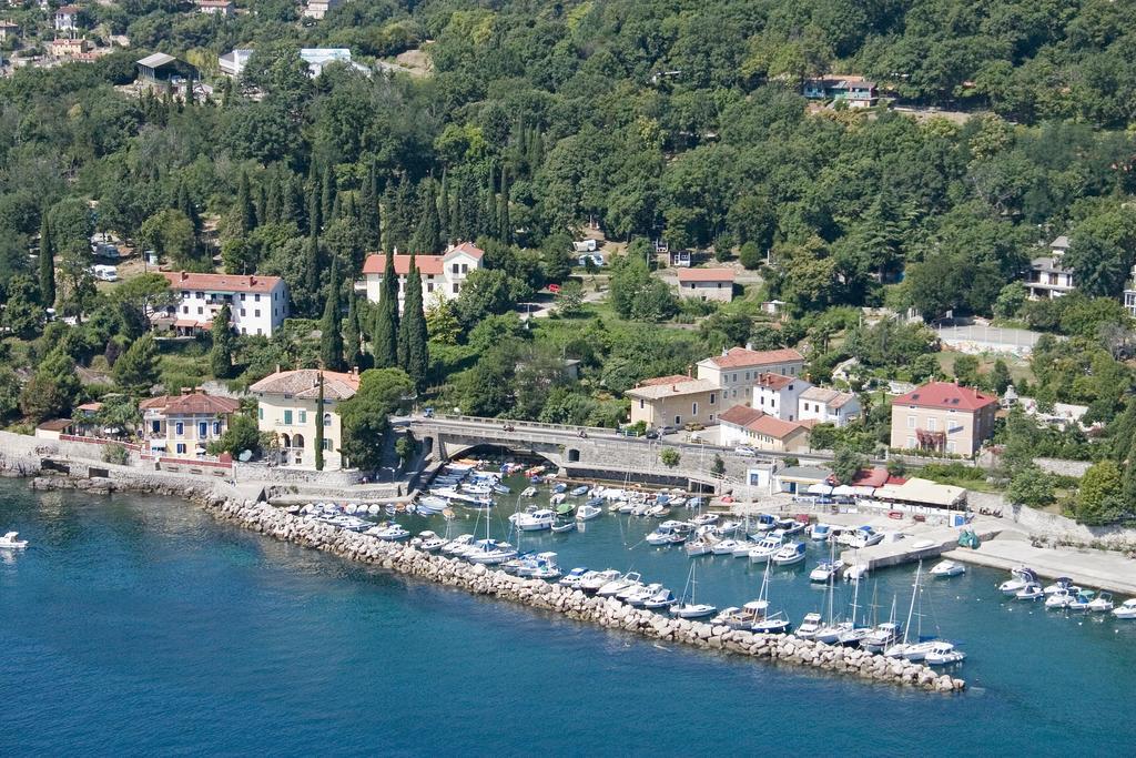 Villa Vera Icici Bagian luar foto