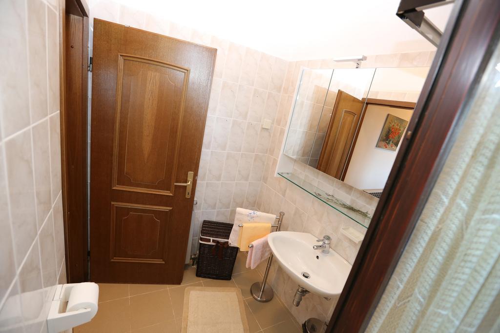 Villa Vera Icici Bagian luar foto