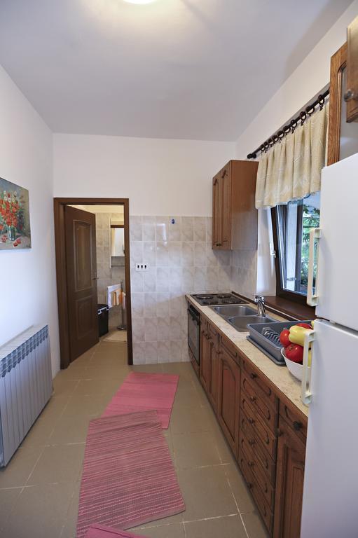 Villa Vera Icici Bagian luar foto
