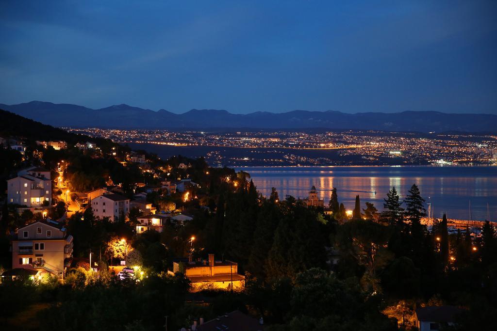 Villa Vera Icici Bagian luar foto