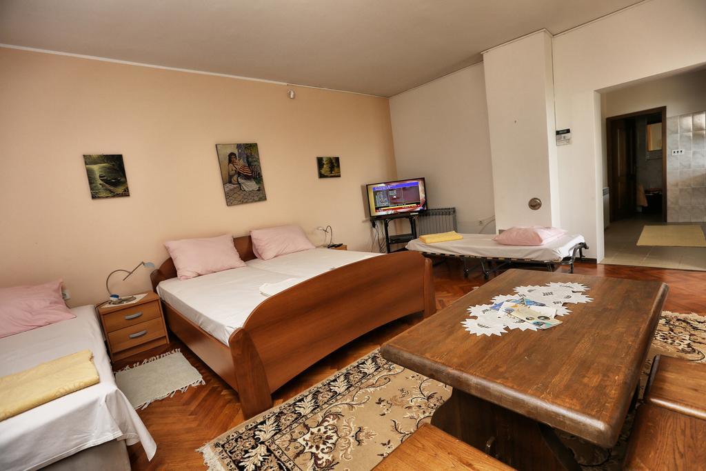 Villa Vera Icici Bagian luar foto