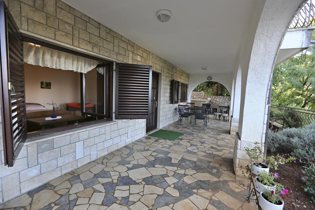 Villa Vera Icici Bagian luar foto